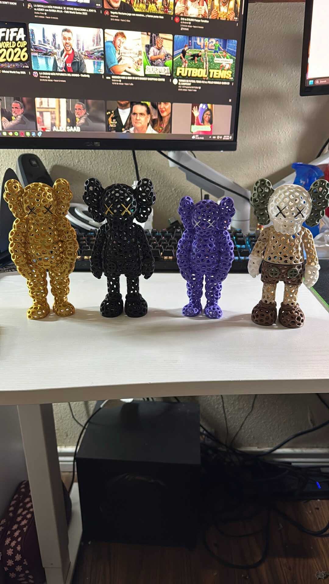 Mini Voronoi Companion Figures – Designer Style Collectible Art Toys (Multiple Colors)