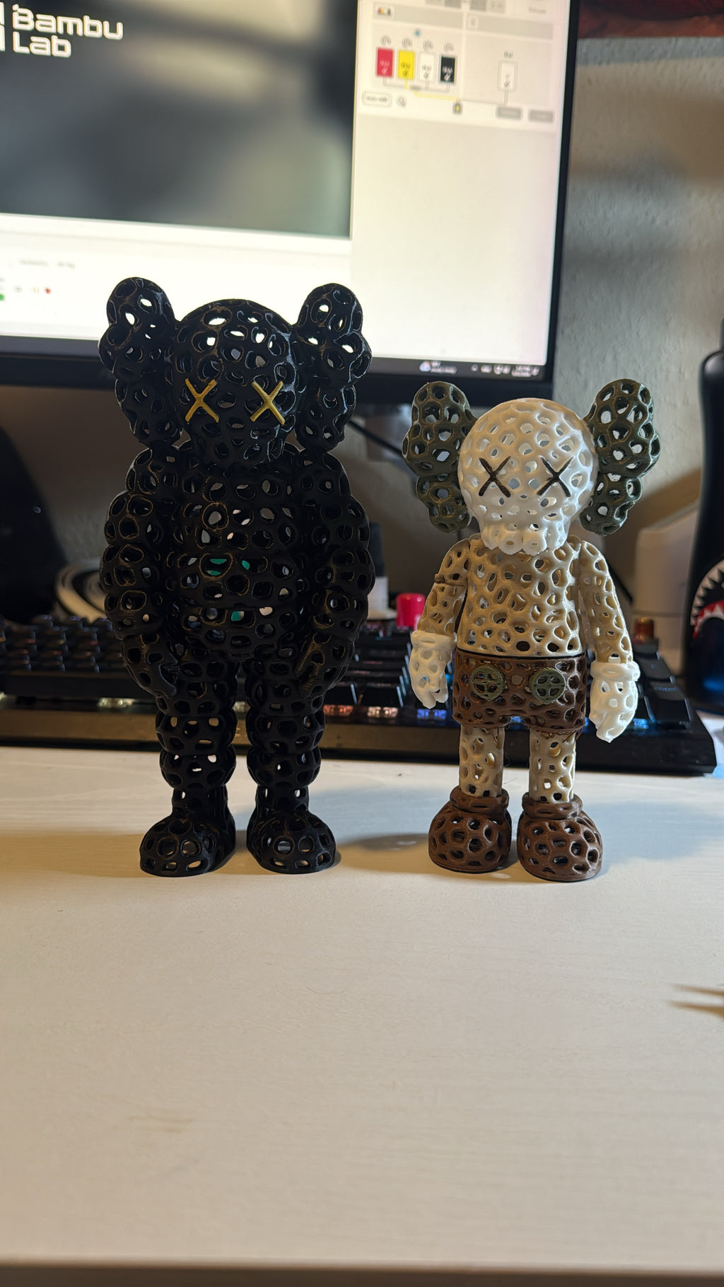 Mini Voronoi Companion Figures – Designer Style Collectible Art Toys (Multiple Colors)