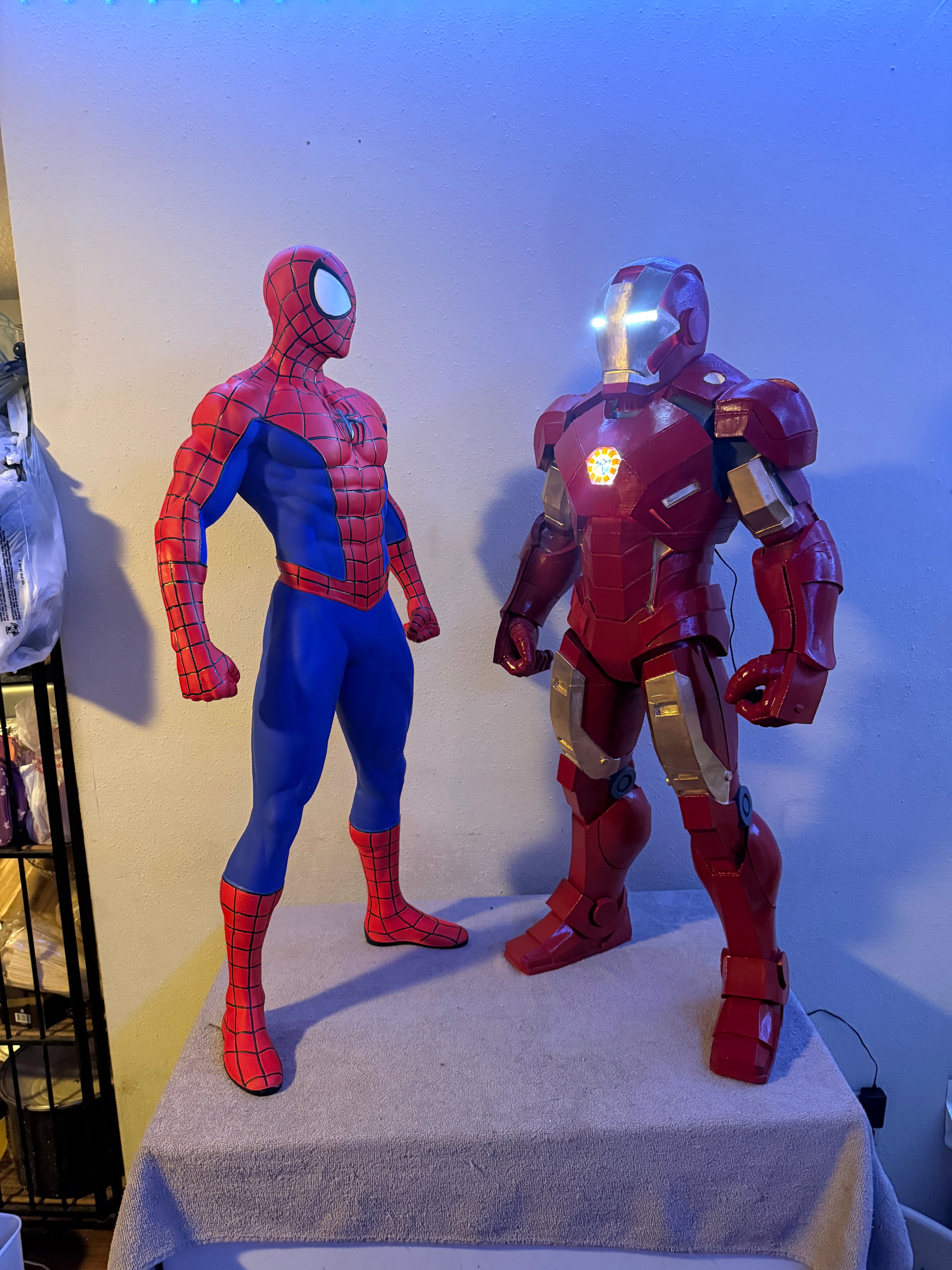 Web Hero Inspired Statue (1M) – Premium Collector Display Figure